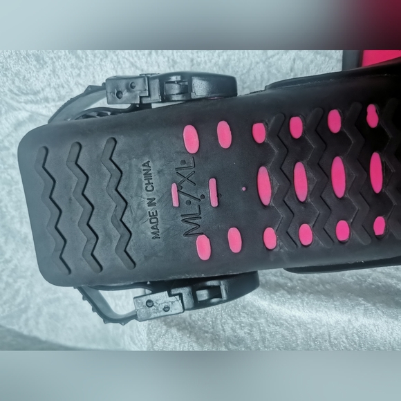XL Open Heel hot pink diving flippers fins new - Picture 4 of 6